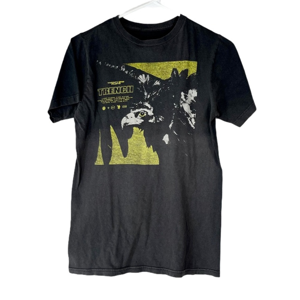 Twenty one pilots Trench vintage band tee black yellow short sleeve cotton